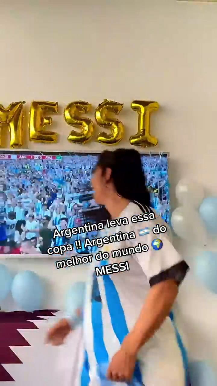 Suzy Cortez apoya incondicionalmente a Messi