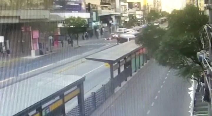 Colectivero salió a manejar tras consumir cocaína, anfetaminas y benzodiazepinas y provocó un choque