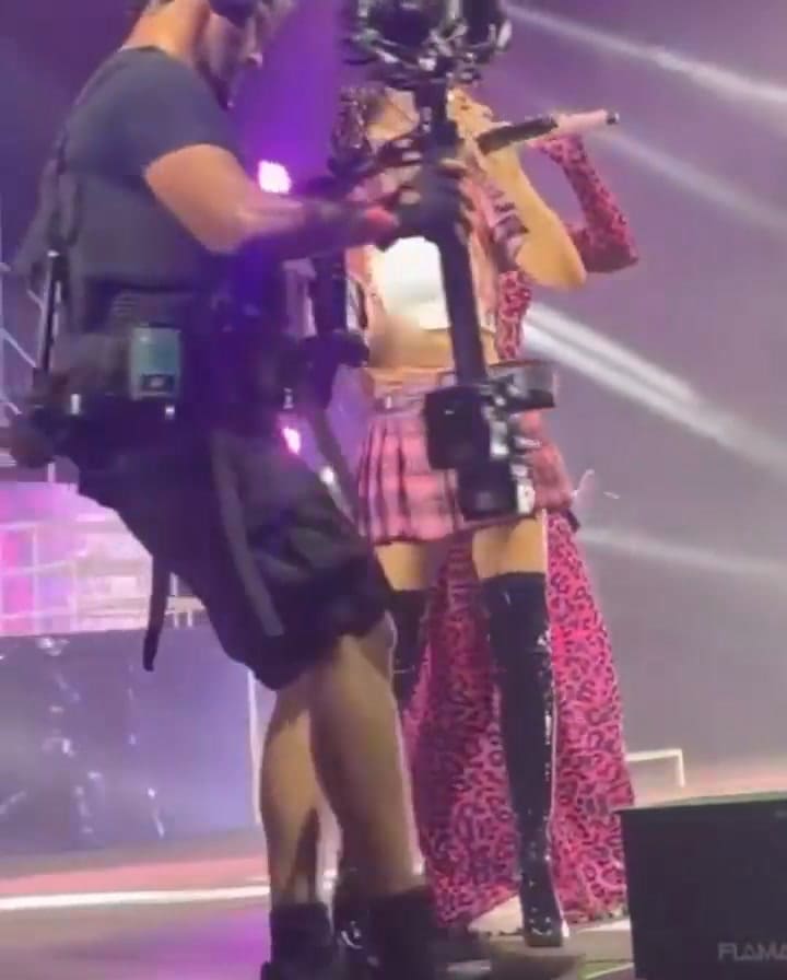 Un usuario reaccionó contra Christian Nodal en una publicación de la madre de Belinda