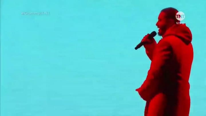 El Show de María Becerra en los Grammy 2022