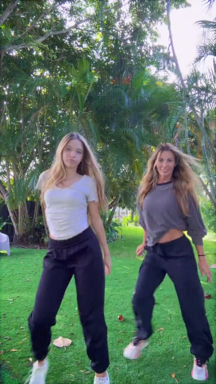 Rocío Guirado Díaz bailó con su hija y demostraron que son iguales