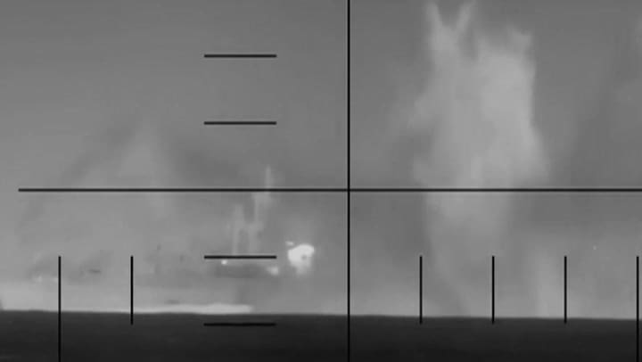 El momento del ataque estadounidense al buque iraní