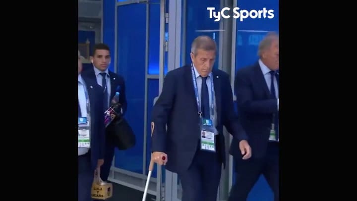 Así llegaba la selección uruguaya al estadio para enfrentar a Francia - Fuente: TyC