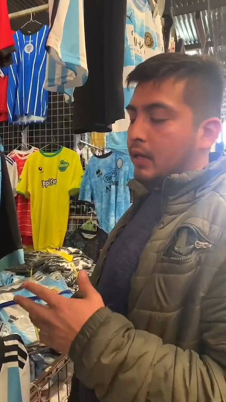 Mostró lo que compró con $27.000 en La Salada y revolucionó las redes