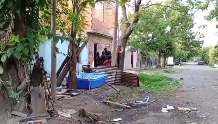 Allanamiento en el domicilio de uno de los acusados.mp4