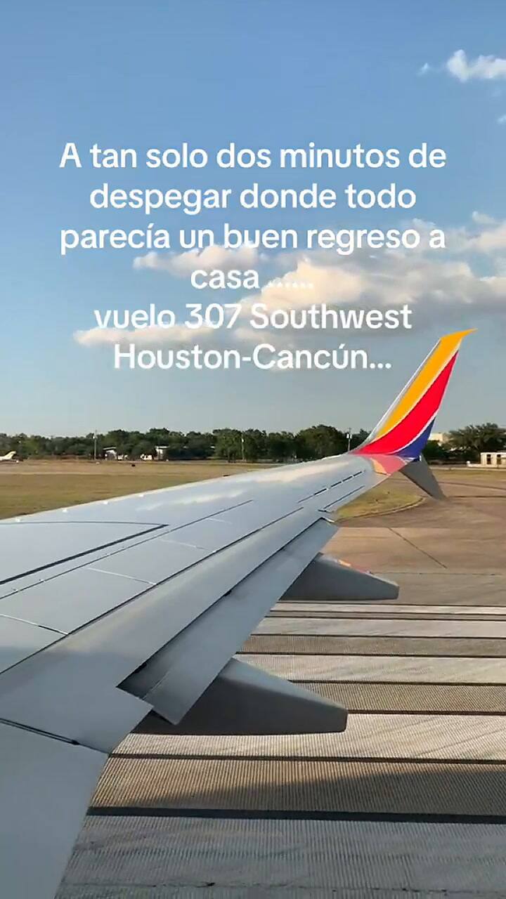 Un avión se incendió en pleno vuelo de Houston a Cancún
