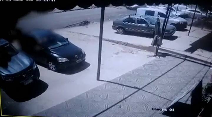 Villa Celina: un camión atropelló y mató a una nena de 2 año