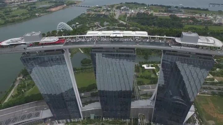 Espectacular vista de la pileta más alta del mundo