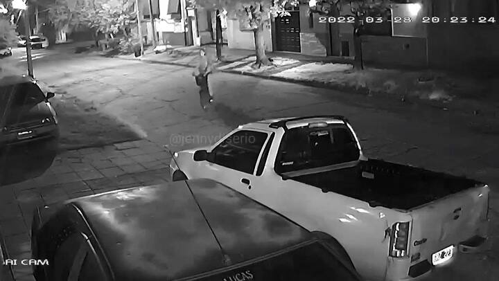 Un policía federal jubilado se resistió a los tiros al robo de su camioneta en El Palomar