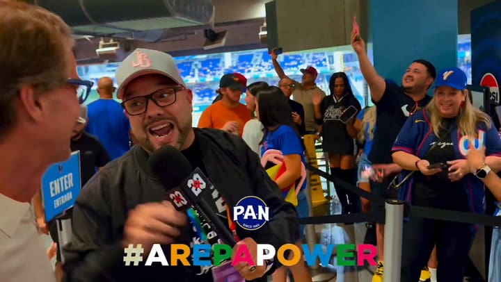 Se Prendió La Rumba En El LoanDepot Park En La Arepera P.A.N. Y Que Mejor Compañía Que El Presid (1)