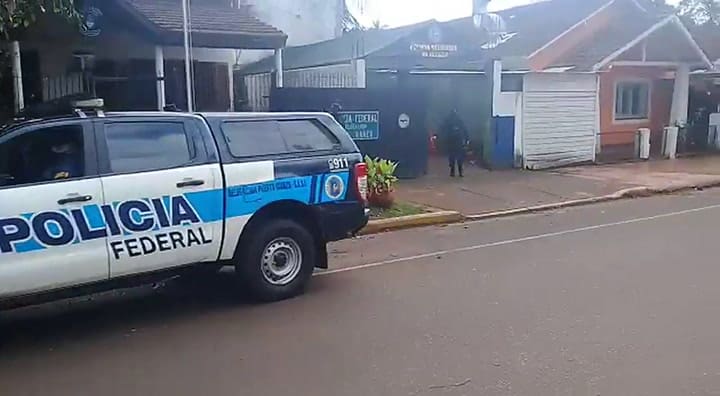 El golfista Ángel 'Pato' Cabrera llega a Paso de los Libres, extraditado desde Brasil