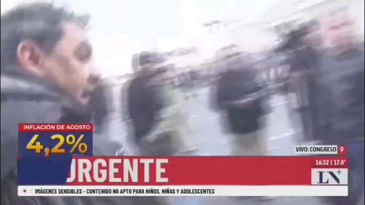 Agredieron a una cronista de LN+ durante los incidentes en las inmediaciones del Congreso