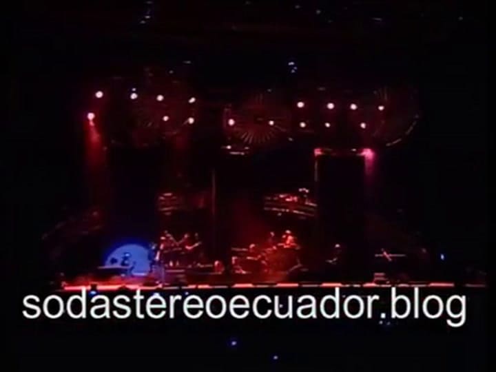Daniel Sais con Soda Stereo - Fuente: YouTube