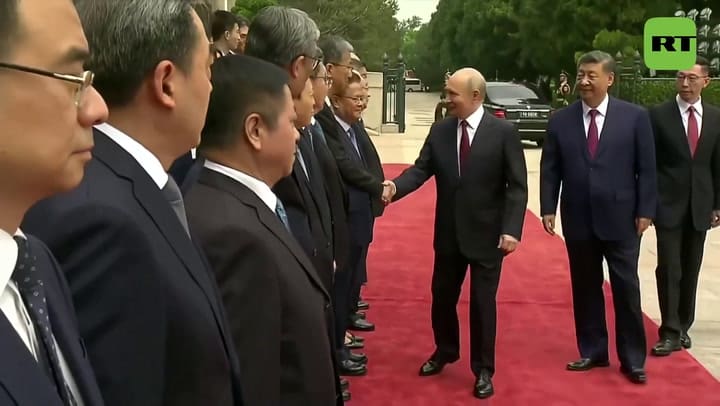 Así fue la llegada de Putin a China