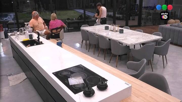 El beso entre Marcos y Romina