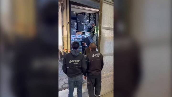 Detectan un millonario cargamento de cigarrillos oculto en un camión que trasladaba salmón