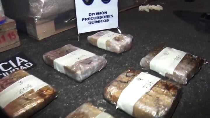 Allanamiento en una empresa de transporte de Nueva Pompeya