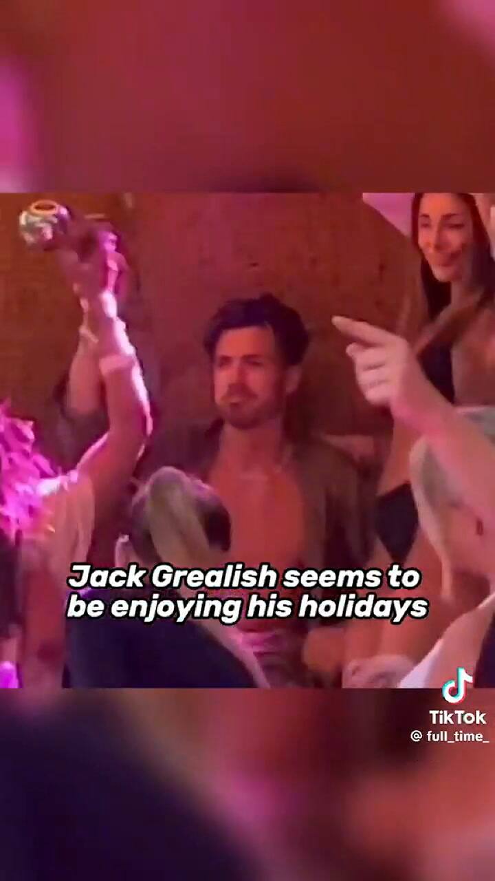 Jack Grealish en un boliche de Ibiza (Tiktok: @full_time_)