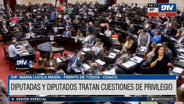 Cruce entre Hernán Lombardi y Cecilia Moreau 2