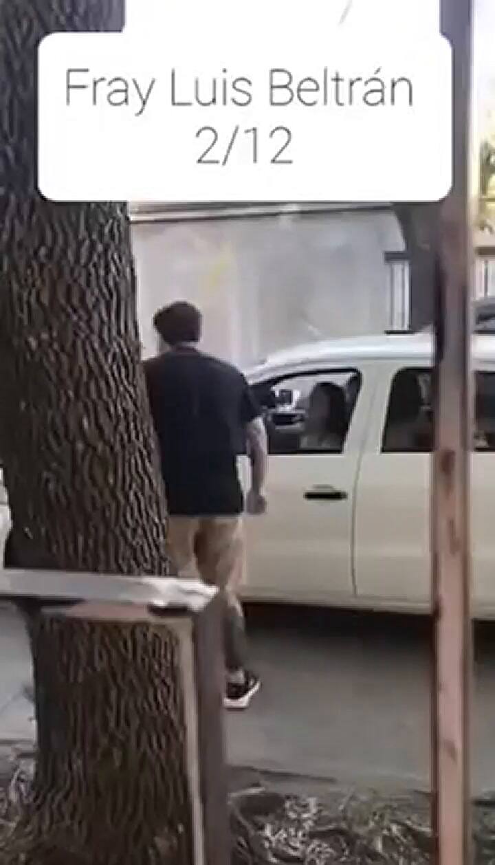 Un hombre agredió a una mujer que le chocó su auto: “Te arrancaría la puerta, aprendé a manejar”