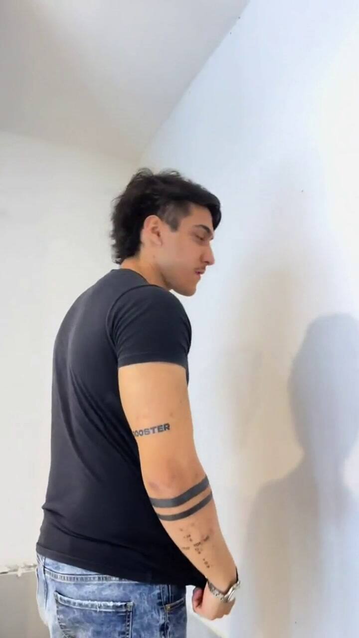 Quién es Juan Ibarra, el joven que se volvió viral en TikTok por su parecido con Tomás Holder