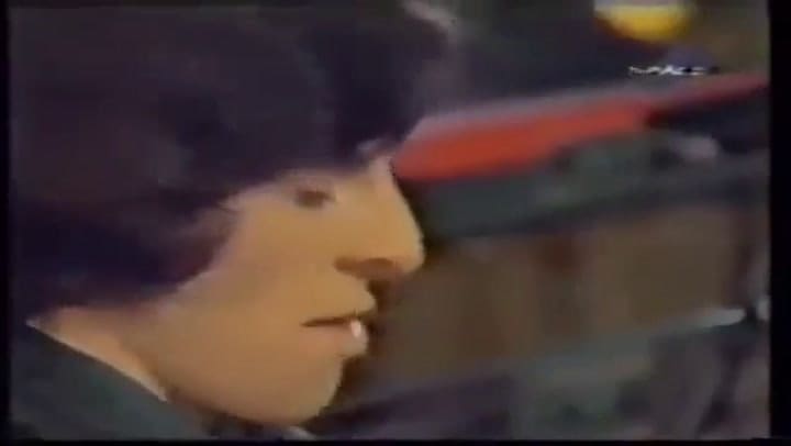 Pintura Fresca, con Aquiles Roggero al piano: El extraño del pelo largo - Fuente: Youtube