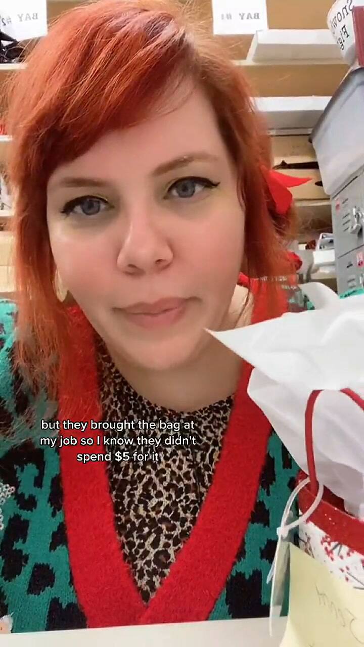 La tiktoker contó que su 'Secret Santa' no la conocía bien