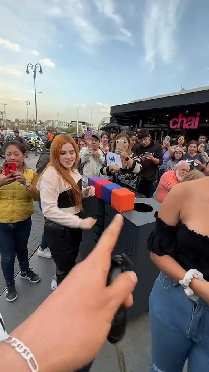 Dos jóvenes se raparon para ganar un auto