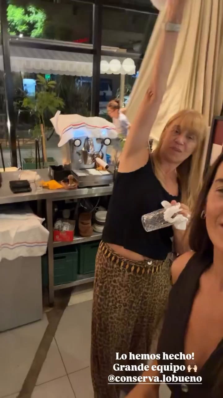 Mica Vázquez se mostró al cierre del restaurante