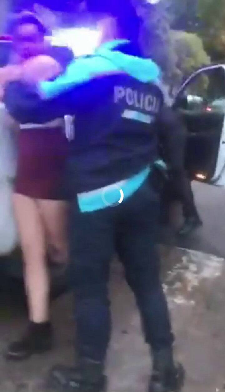 Abuso policial: un efectivo arrojó a una joven marplatense contra el piso