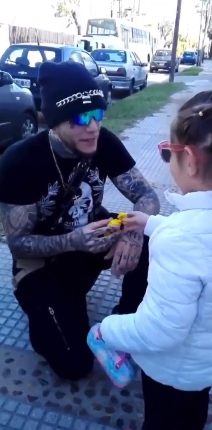 El tierno gesto de Alex Caniggia que se volvió viral - Fuente: Twitter
