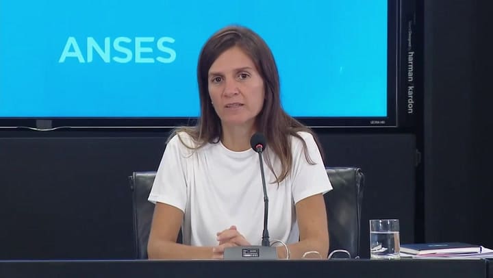 Las jubilaciones aumentarán 17,04%% en marzo y habrá bonos de hasta $15.000 - Fernanda Raverta