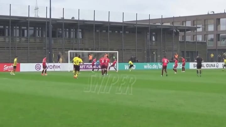 Youssoufa Moukoko, la joya alemana de 13 años que genera dudas por su edad - Fuente: YouTube