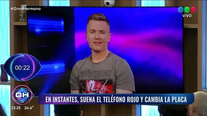 El momento en el que Martin Ku atendio el telefono