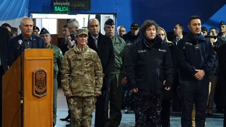 Y2meta.app-el Presidente Javier Milei Junto A Laura Richardson En Ushuaia-(1080p)