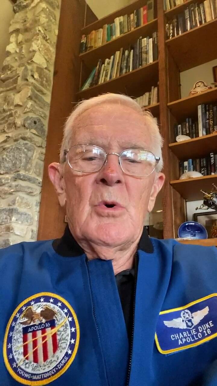 El apoyo de un astronauta a los médicos y enfermeras en la Argentina