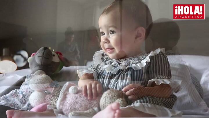 Brenda Gandini posa junto a sus hijos Eloy y Alfonsina - Video: Juan Roncorini/¡HOLA!