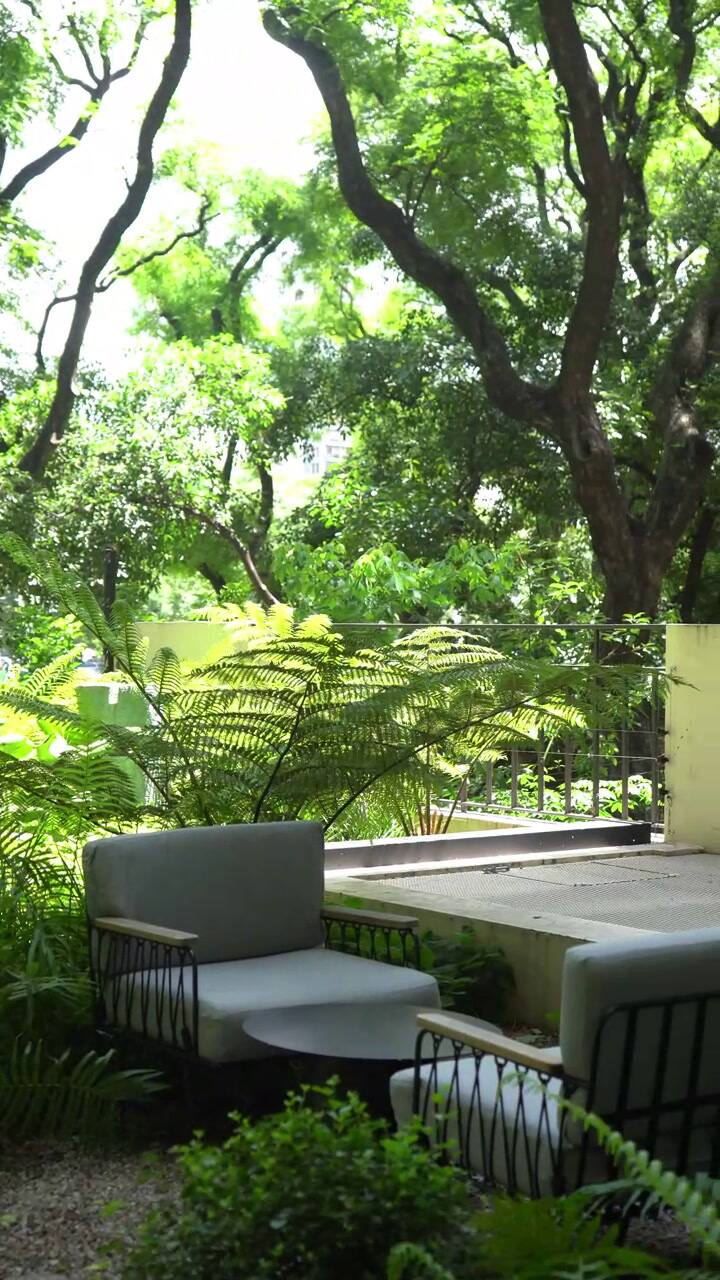 Más un jardín que una terraza.mp4