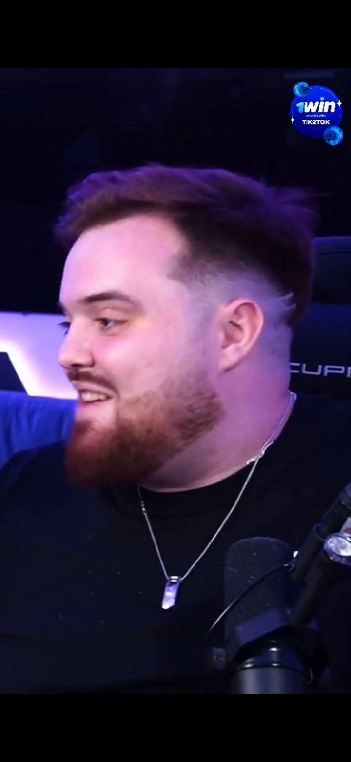 Kun Agüero e Ibai Llanos dicen que Piqué es una 'marioneta' de Clara Chía