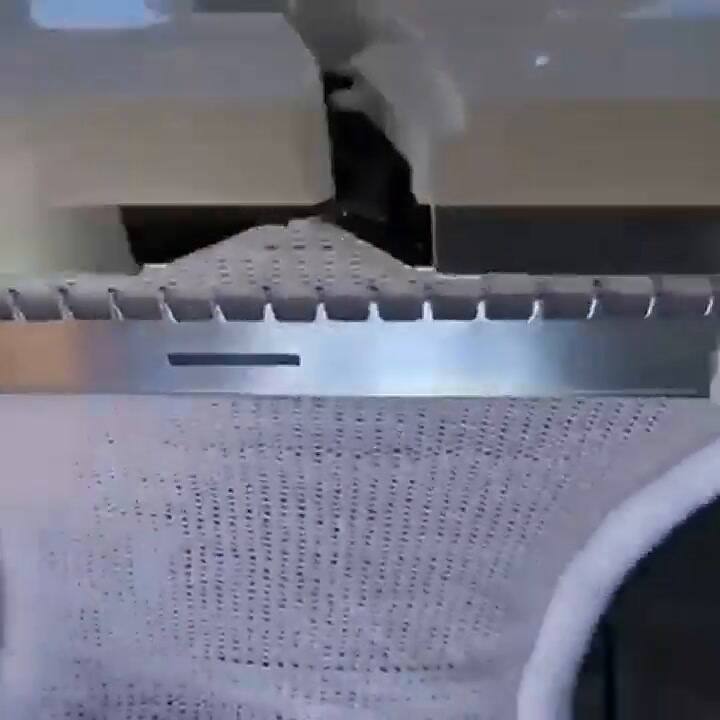 Pamela David: Mi primer poncho tejido con máquina - Fuente: Instagram