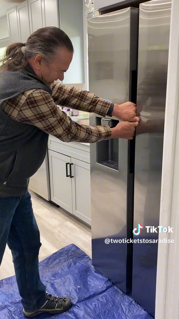 Se fueron de vacaciones y no desconectaron el freezer