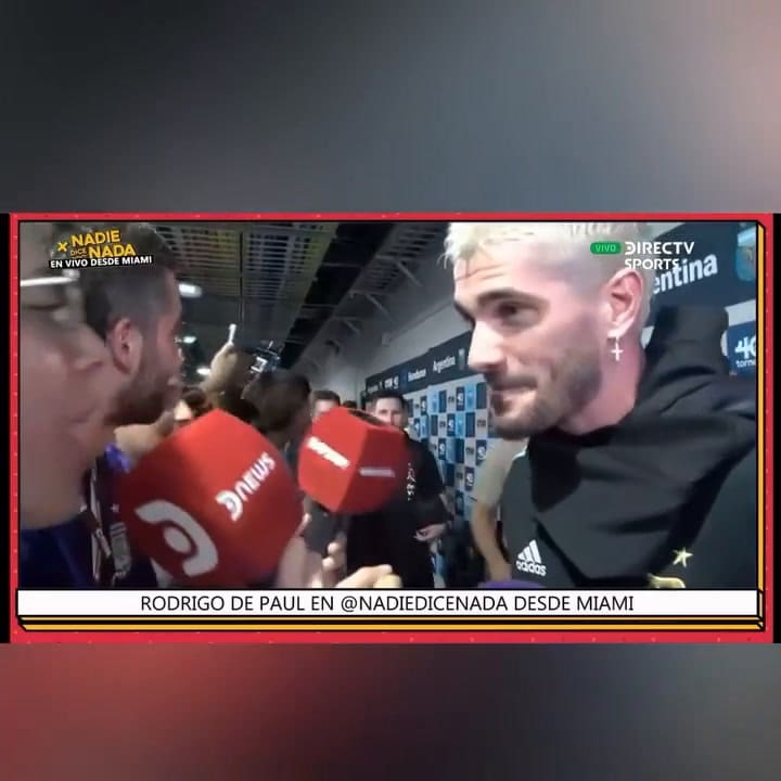 Nicolás Occhiato habla con Rodrigo De Paul tras el amistoso con Honduras