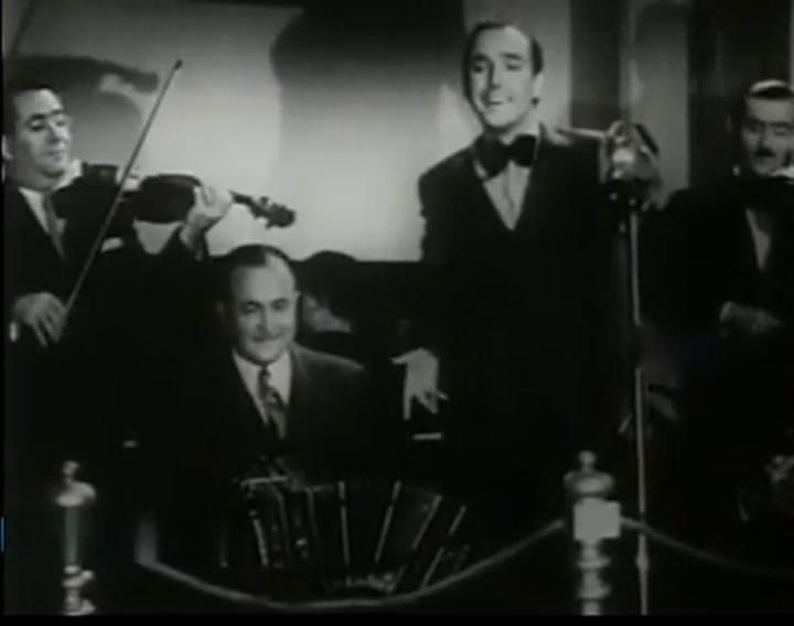 Osvaldo Miranda canta Malena