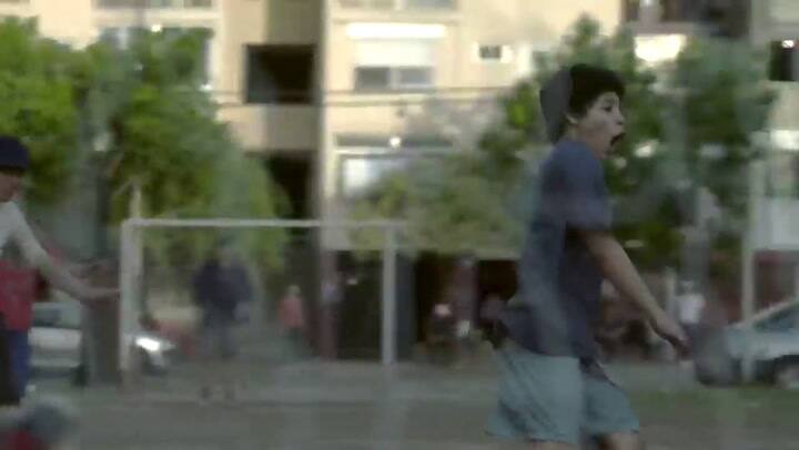 Trailer de 'Apache', la vida de Carlos Tévez - Fuente: Torneos