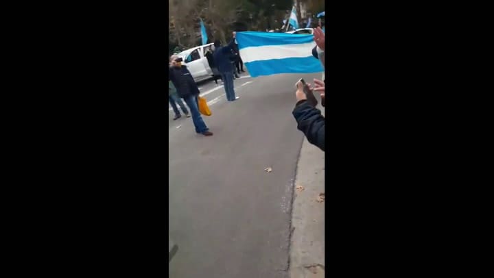 Banderazo en la ciudad de Mar del Plata - Fuente: Twitter