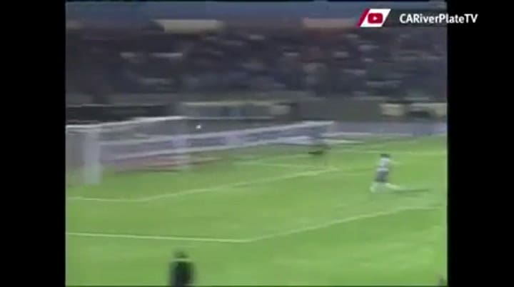 Primer gol de Javier Mascherano en River Plate - 2005