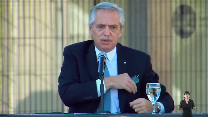 Alberto Fernández habló en La Pampa, trató a Milei de 'energúmeno' y fustigó a la oposición