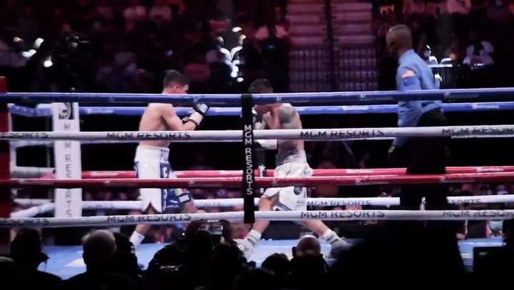 El KO de Mark Magsayo a Julio Ceja