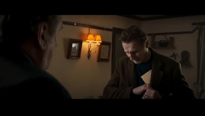 En tierra de santos y pecadores, tráiler