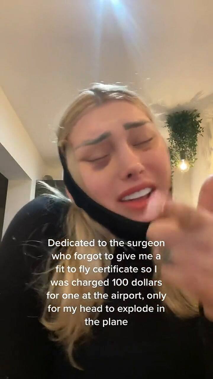 Una influencer de Onlyfans vivió momentos de angustia después de un incidente en un avión